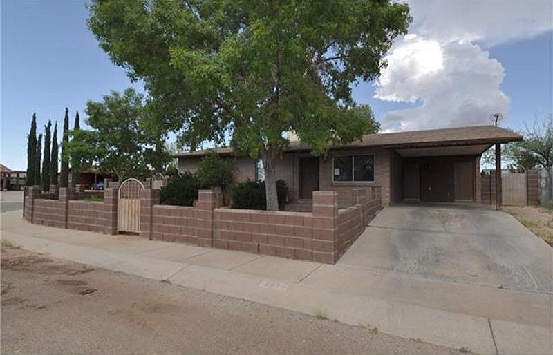 1st image of 3811 E Lakeview Cir