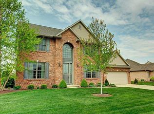 714 Shaftsbury Rd, Troy, OH 45373