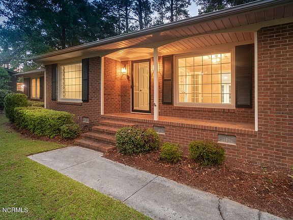 3rd image of 205 Cherrywood Dr
