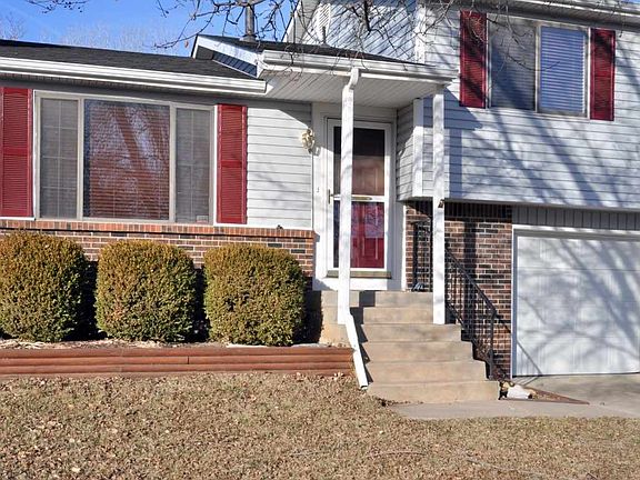 2nd image of 3131 N Cranberry St
