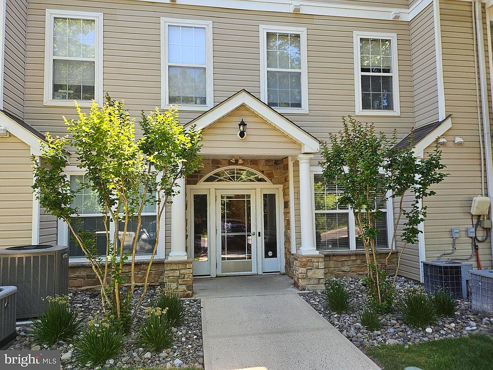 1st image of 83 Kyle Way