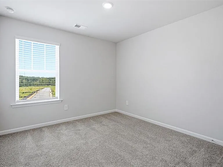 2238 Ashton Dr — Photo 18