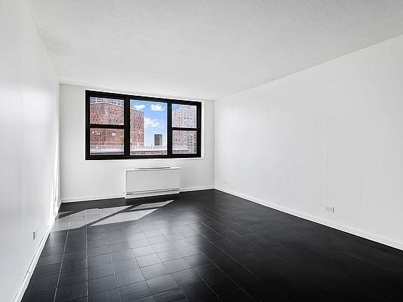4th image of 340 E 93rd St APT 26C