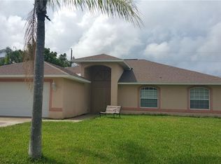 1725 SE 6th Ln, Cape Coral, FL 33990