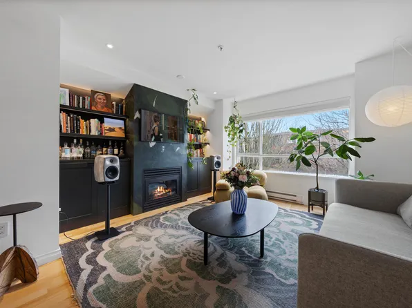 2688 Watson St #303, Vancouver, BC V5T 4T6