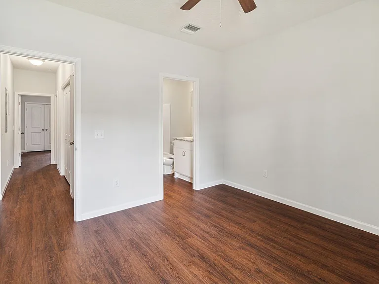 905 Olmstead Ave — Photo 66