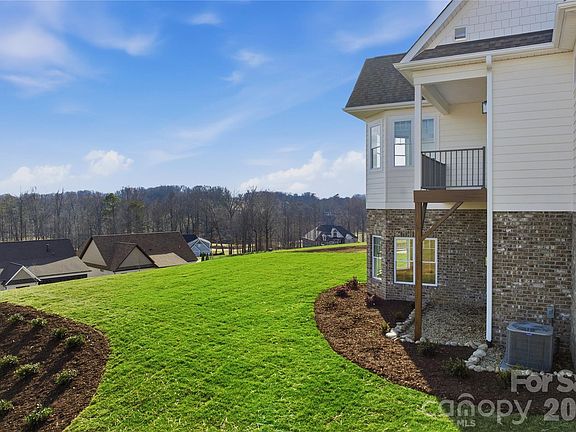 4th image of 2615 Vista Ln NE #44
