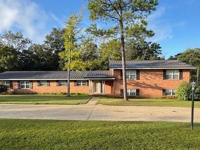 703 The Cv, Demopolis, AL, 36732