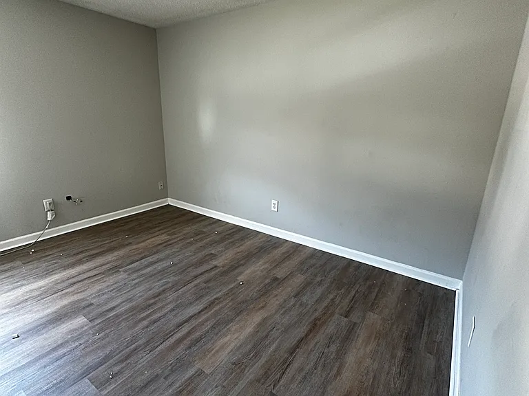 6401 Walnut Way — Photo 10
