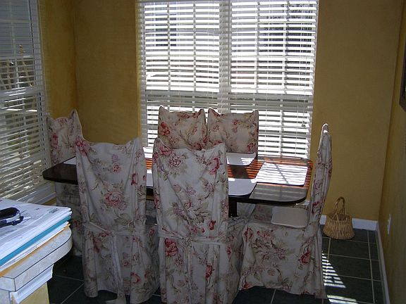 eat-in area