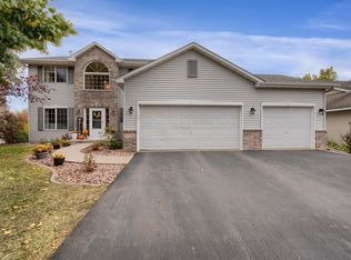 19700 Excel Ct, Farmington, MN 55024