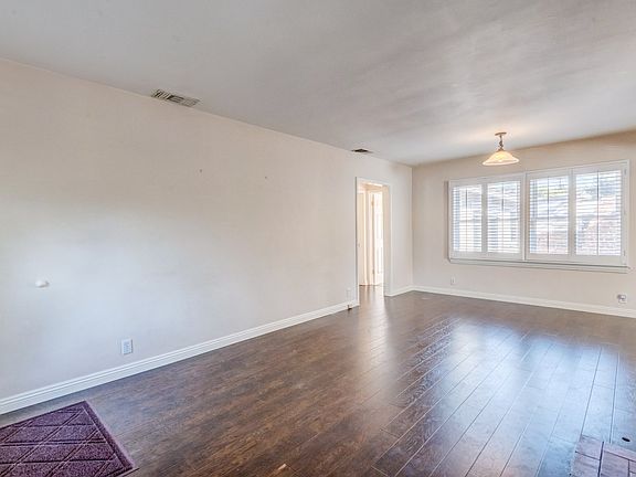 5th image of 140 N San Marino Ave