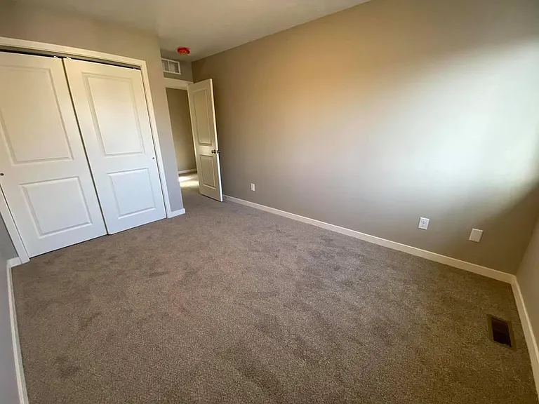 3048 S St #1 — Photo 10