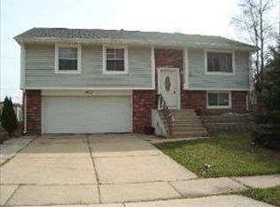 1213 Nippert Dr, Streamwood, IL 60107