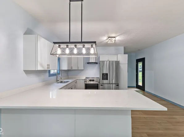 202 N Jefferson St, Danville, IN 46122