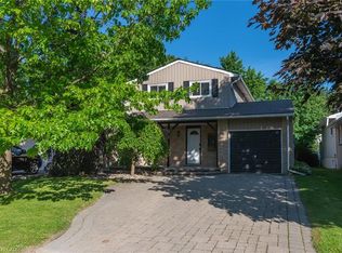 162 Parkside Dr E, Centre Wellington, ON N1M 3E8