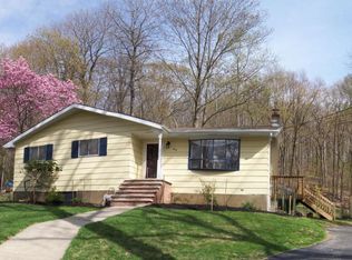 69 Tomahawk Trl, Sparta, NJ 07871