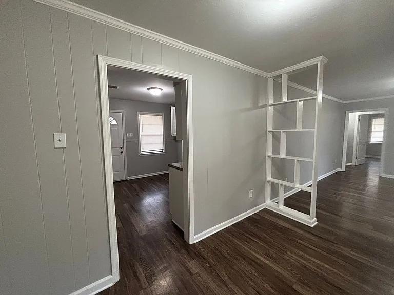 2370 Hillside Ave — Photo 16