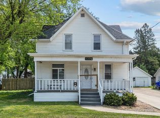 1004 N Richmond St, Appleton, WI 54911