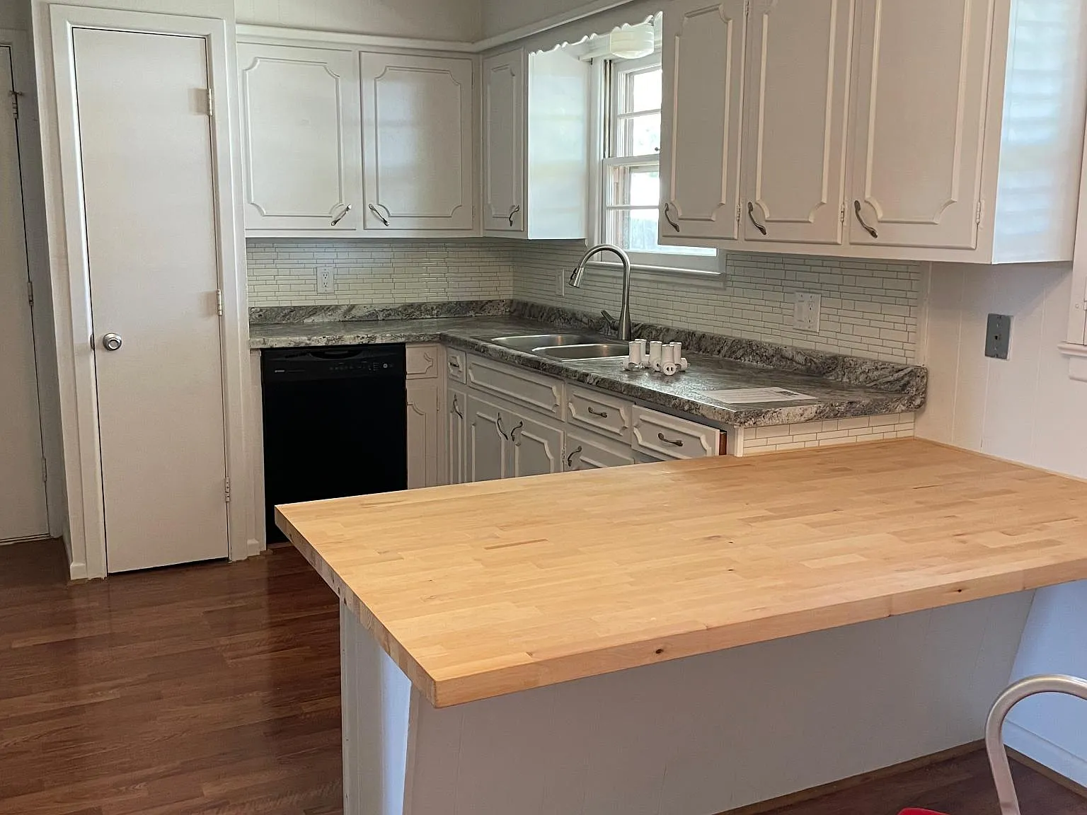3 bed, 1450 sqft, $1,425 — Photo 4