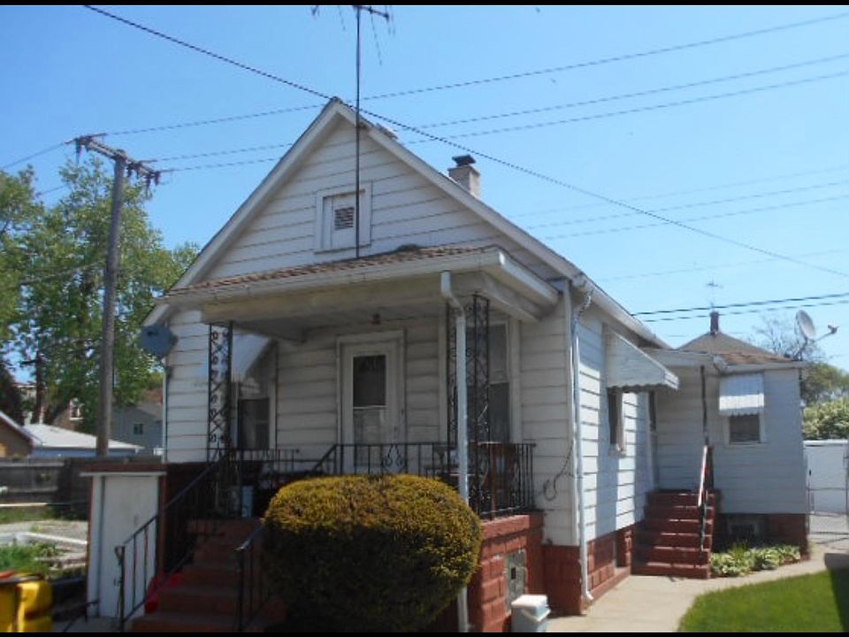 2nd image of 3727 Fir St