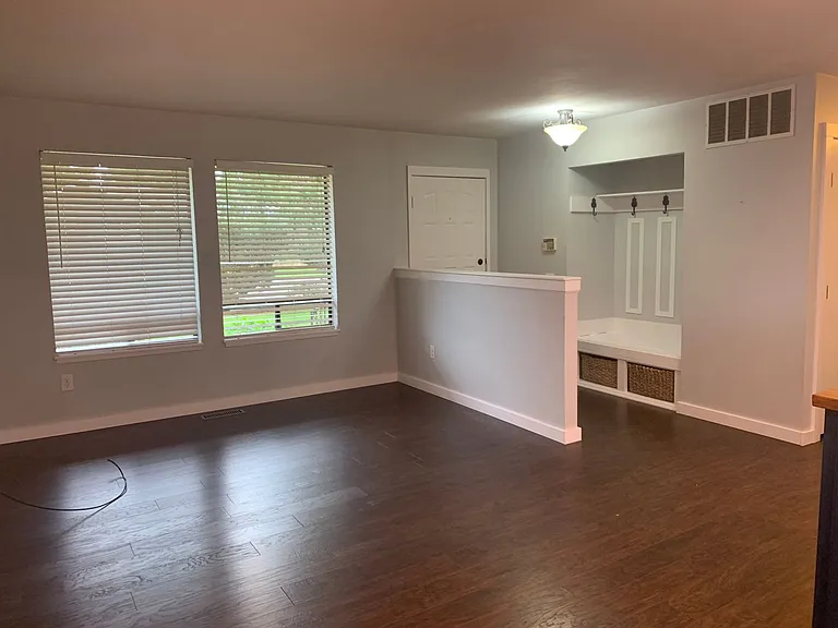6167 Maureen Dr — Photo 14