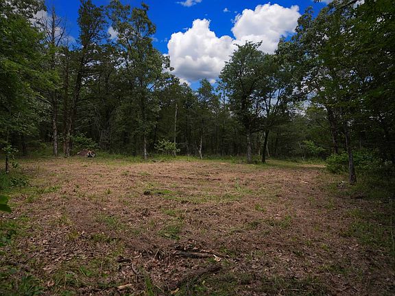 5th image of 8 Sardis Lake Rd
