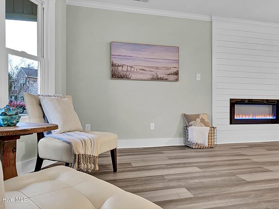 5th image of 10 Bay Drive