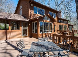 22 Streeter Rd, Hubbardston, MA 01452