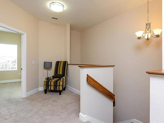 5th image of 153 Alexander Woods Dr