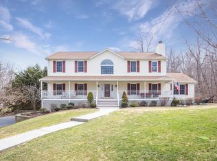 33 Gardineer Rd, Putnam Valley, NY 10579