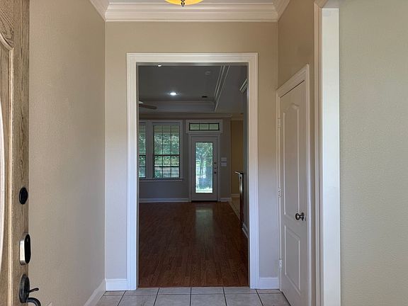 4th image of 320 Rita Dr