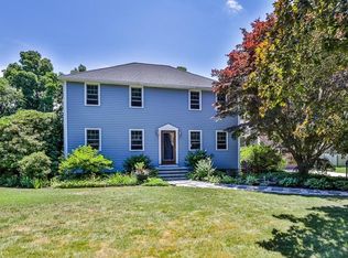 19 Robin Rd, West Newbury, MA 01985