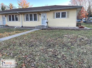 1220 W 4th St, Cedar Falls, IA 50613