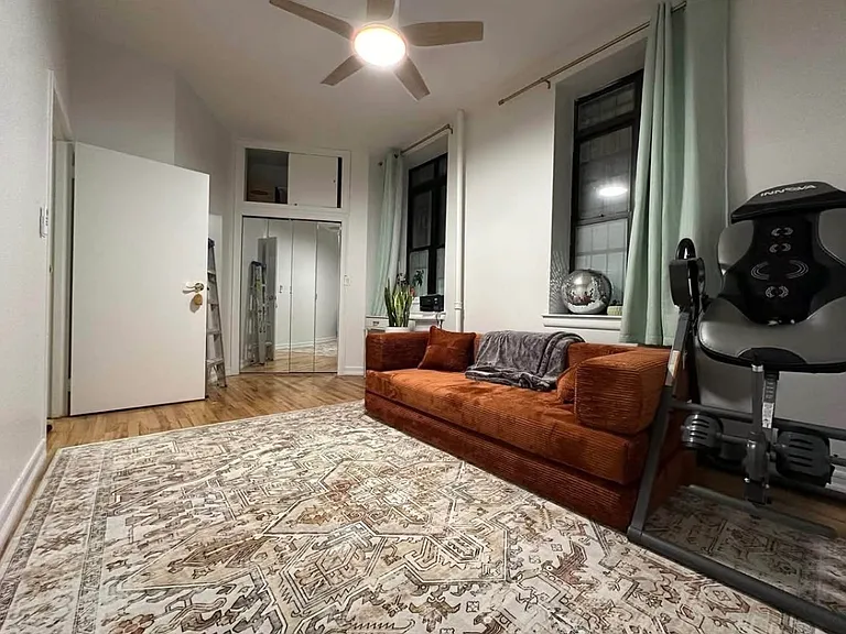 57 State St #4 — Photo 5
