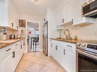 2555 SW 21st Ter, Miami, FL 33145