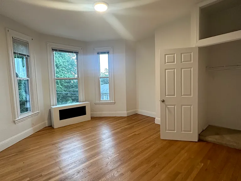 38 Newton St #2 — Photo 8