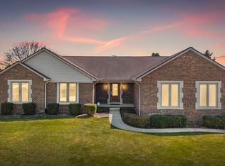 41777 Pon Meadow Ct, Northville, MI