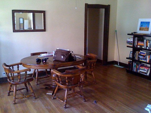 4th image of 4141 Campbell St
