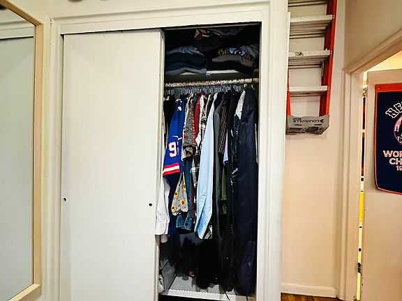 5th image of 11 W 82nd St APT 7