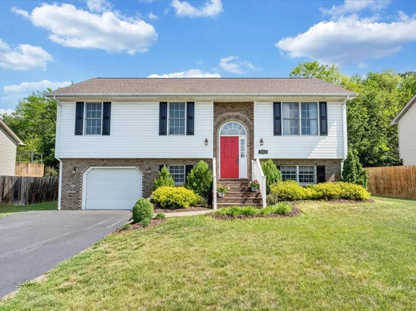 4323 Quail Dr NW, Roanoke, VA 24017