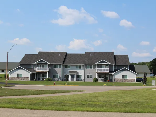 1929 Cypress Ct NE #6, Menomonie, WI 54751