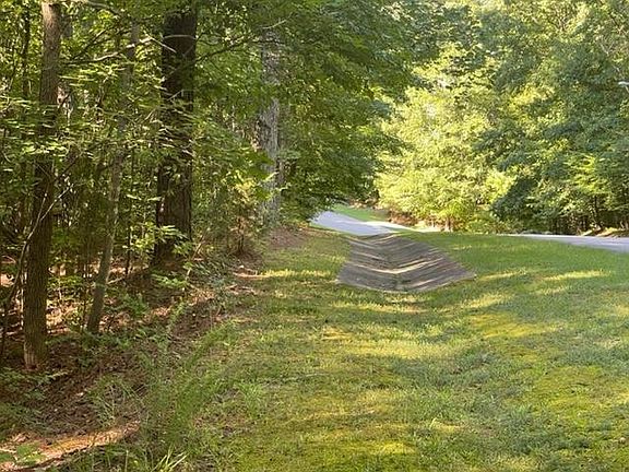 3rd image of 18 Turner Ln Lot 18