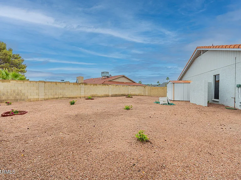 2318 E Lupine Ave — Photo 59