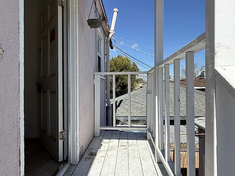 2301 Olympic Dr #C — Photo 11