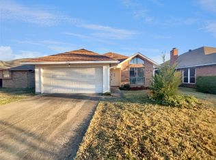 2602 Shalimar Dr, Garland, TX 75040