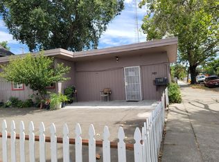 702 E Oak St, Stockton, CA