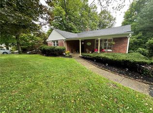 27 Hy Vue Dr, Newburgh, NY 12550