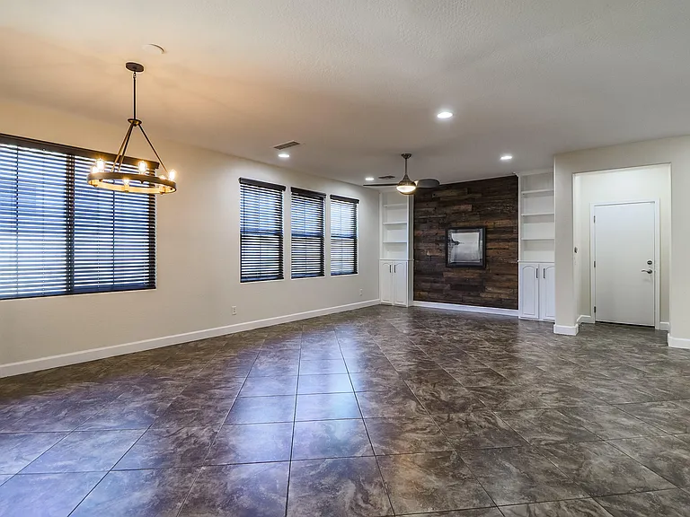 3457 E Orchid Ln — Photo 15