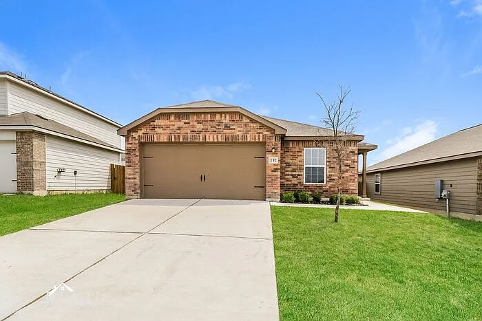 332 Sunnymeade Ln